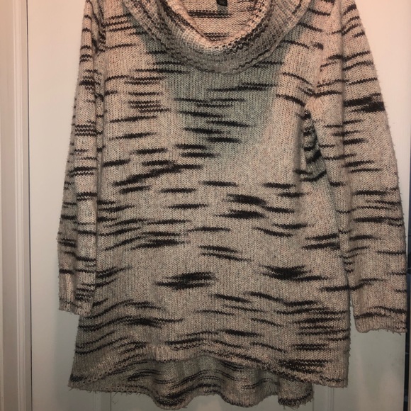Sweater - Picture 2 of 2